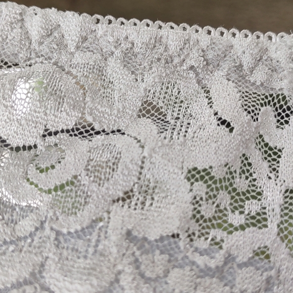 Bra - Picture 3 of 4